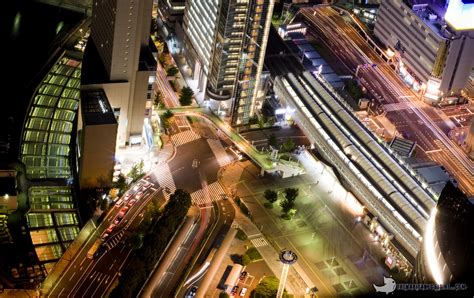 桜木町駅前駐車場: 都市の静寂と喧騒の交差点